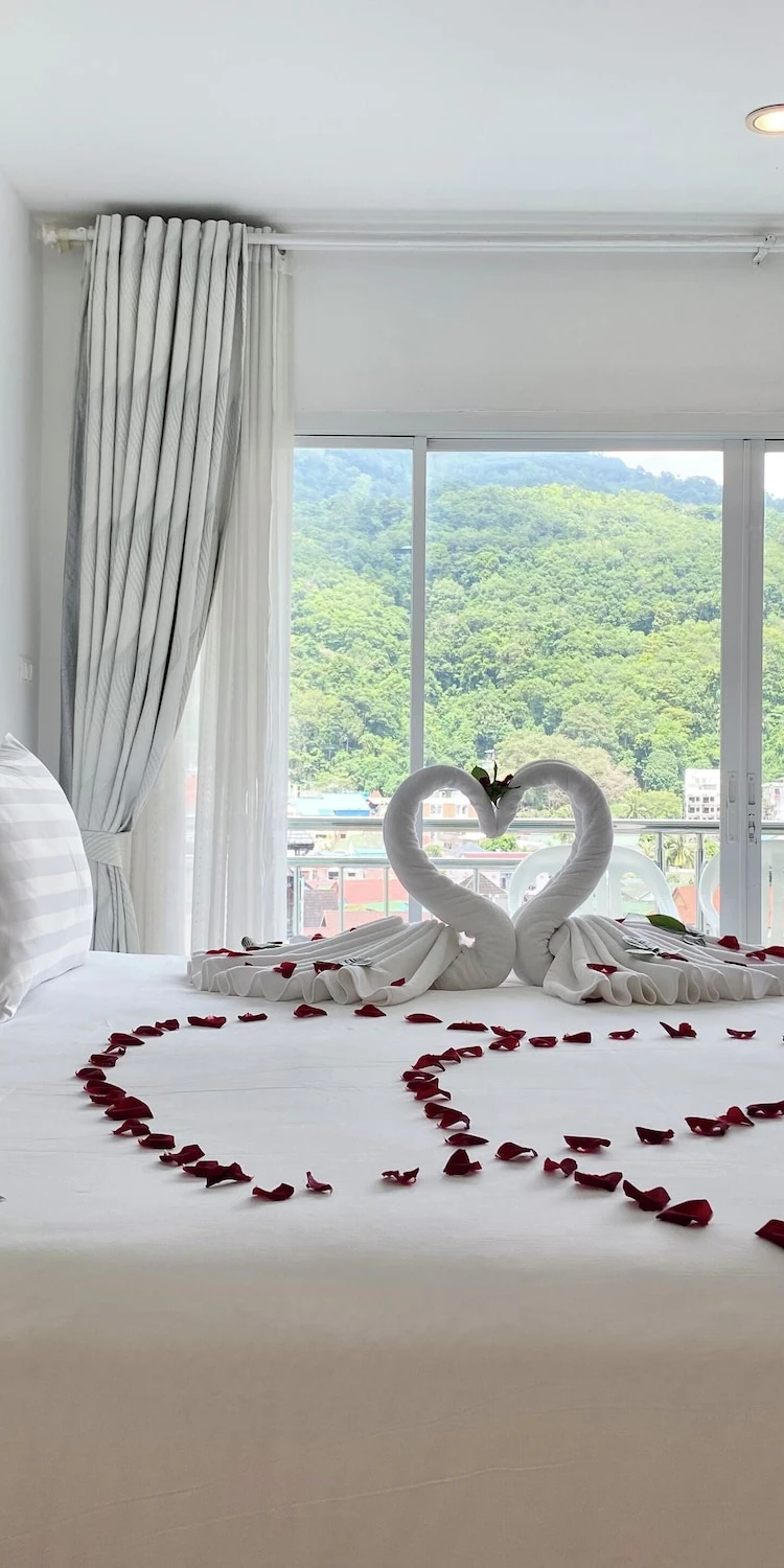 รูปภาพของโรงแรมทัวน่า ป่าตอง ฮอลิเดย์