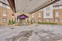 Premier Inn London Gatwick Airport (A23 Airport Way) hotel