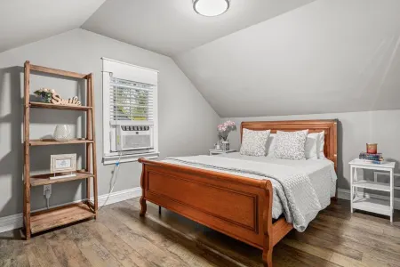 Southie Paradise: Minutes to Xcel Energy Center