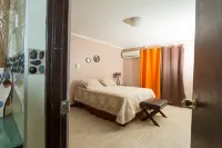 New Kingston CA Guest Apartment VI Hotels in Kingston