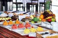 Polo Santa Monica Hotels in 