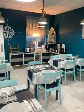 By the Seaside Отели рядом с достопримечательностью «Solaris Centre»