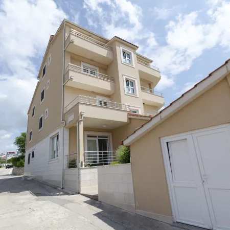 Apartments Danica
