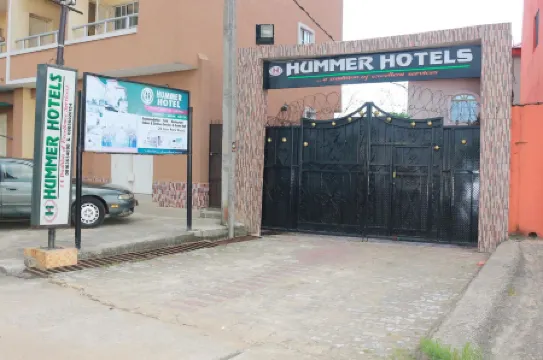 Hummer Hotel