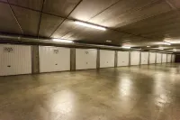 Avenue Hotel by F-Hotels - parking
