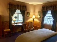 Arden Forest Inn Hotel dekat Music Building