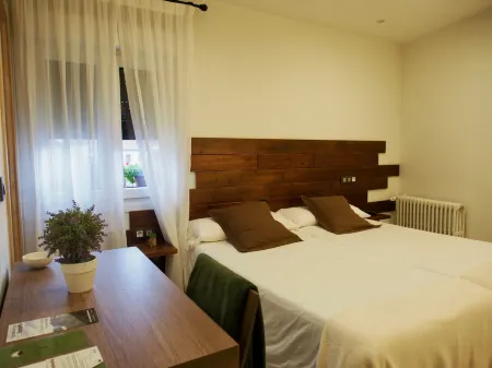 Turismo Rural Remoña Отели в г. Lon