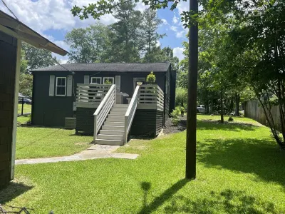 COTTAGE AT THE PARK. Hôtels à proximité de : Duncan Park Stadium
