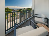 Glow Boutique Suites - Ocean View