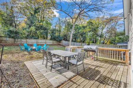 Bright and Modern Close to Everything Отели рядом с достопримечательностью «Спектрум-центр»