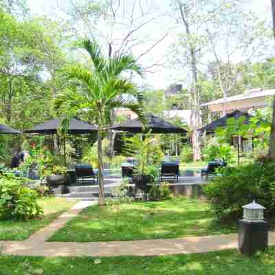 Flower Garden Eco Village Hotel Exterior