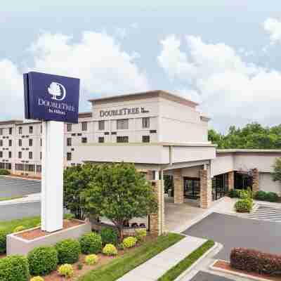 DoubleTree by Hilton Greensboro Airport Hotel Exterior