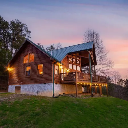 Mountain View Holy Smoky Cabin