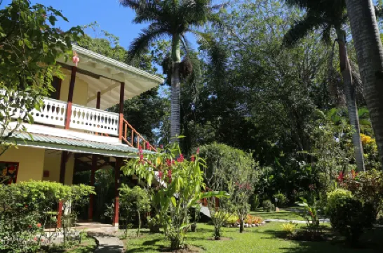 內格拉海灘旅館