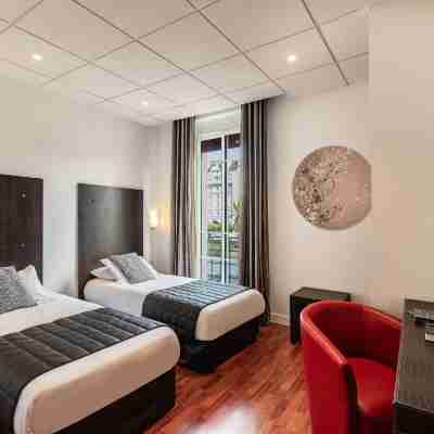 Hotel Jeanne d'Arc Rooms