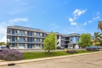 Executive Inn