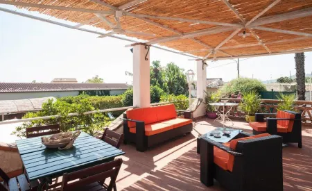 Villa with Garden in Sicily Near the Sea