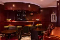 Hôtel Princesse Isabelle Hotels in Puteaux