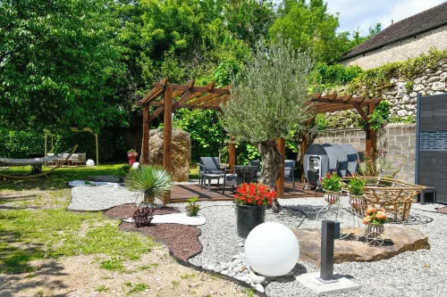 Enjoy Garden Hotels in Vierzon