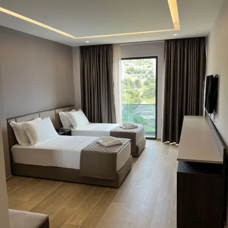 Joelle Premium Hotel