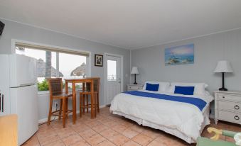 Sunset Cove Beach Resort