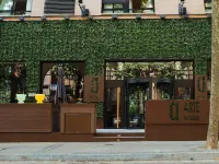 查瑪汀米拉多爾酒店 鄰近西班牙四大樓商業區的酒店