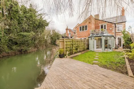 Stunning 3 Bedroom Oxford Retreat