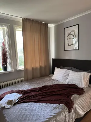 Stockholm - 5-beds - Sleeps 12 - Garden Hotels near k:fem
