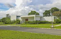 Quest Plus Conference Center, Clark - Boutique