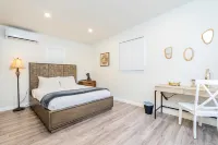 Chic Historic Route 66 Home - Ideal for Relaxation