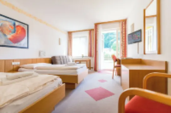 Stadthotel Raabs an der Thaya Отели в г. 