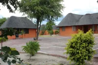 Kessas Holiday Home Hotel di Ngamiland East