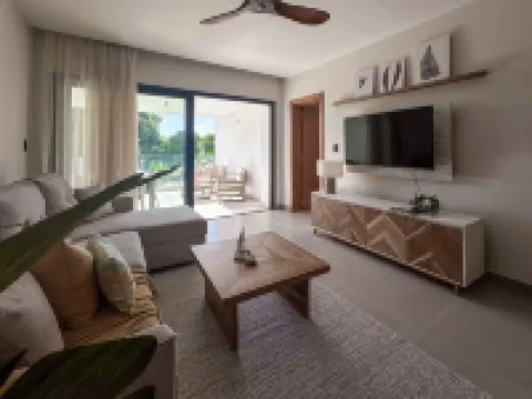 Spectacular Golf Front 3BR Apartment!