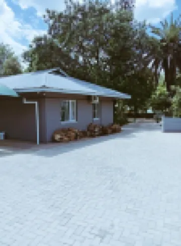 Shabis guest lodge