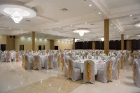 Crossroads Hotel