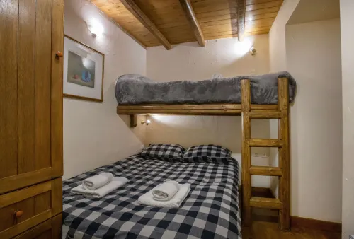 Arachova Nest in the Village