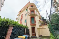 Joivy Blissful Flat for 6, Close to the Beach