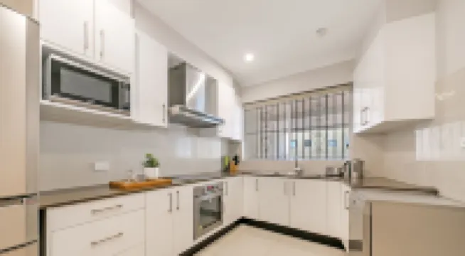 Kozyguru | Leichhardt | Cozy Holiday 3 Bed Home + Free Parking Hotels in Leichhardt