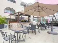 كابيتال أو هوتل دوس ماريس، كابو سان لوكاس Hotels near شاطئ ميدانو