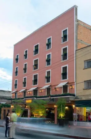 Hotel Lagos Inn Отели рядом с достопримечательностью «1980»