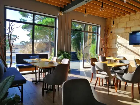 Mountscape Отели в г. Barouk