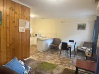 Ovensview on Riverside Hotels in Bright