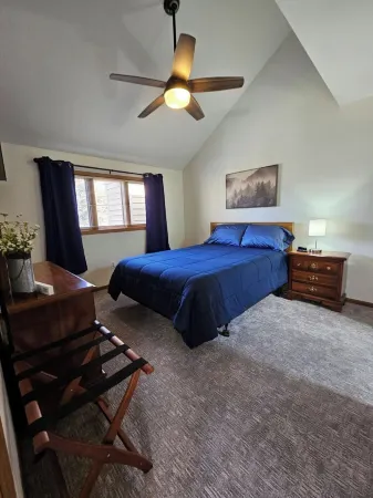 Charming 2-bedroom townhome with beautiful view in Galena Territories!