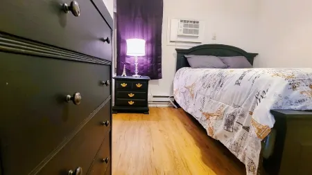 Charming 2-bedroom apartment with AC, WiFi in brilliant Lexington