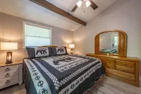 Huge House in Amazing Beech Mountain with Game Room, Hot Tub, Sauna, & Fire Pit!
