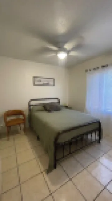 Charming 2-bedroom house in welcoming Yuma. Central location. WiFi washer dryer