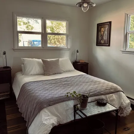 Chic Dunes Cottage W/ HOT TUB near Warren Dunes / Lake MI!