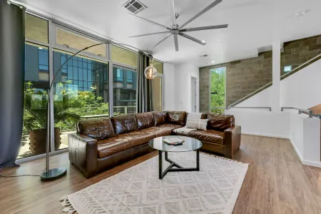 Tempe Lofts Отели рядом с достопримечательностью «ASU Art Museum»