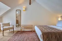 Maleyssie les Suites Hotels in Le Coudray