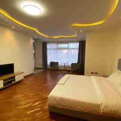 Social House Rooms